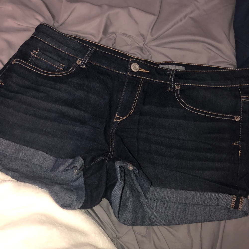 Dark wash jean shorts!